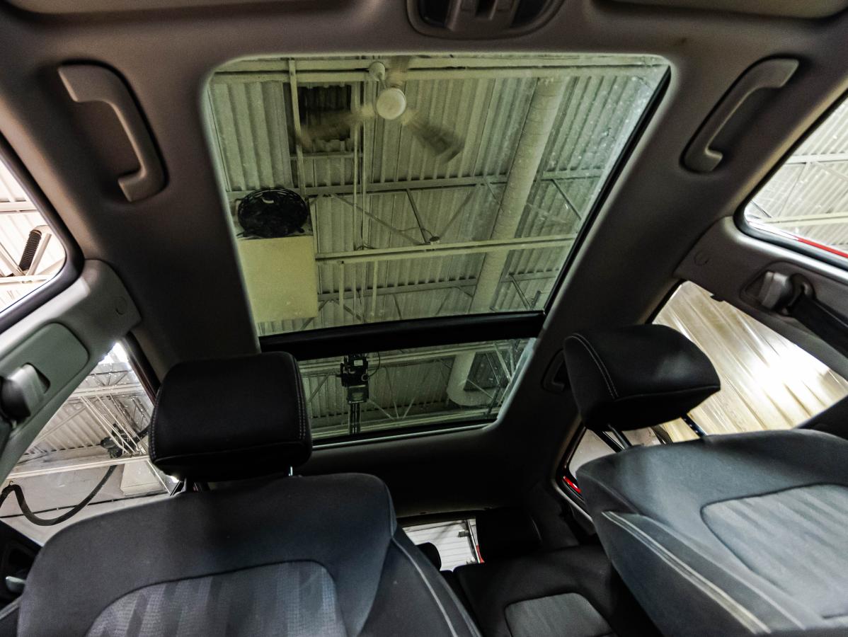 2022 Kia Sportage - Image 17