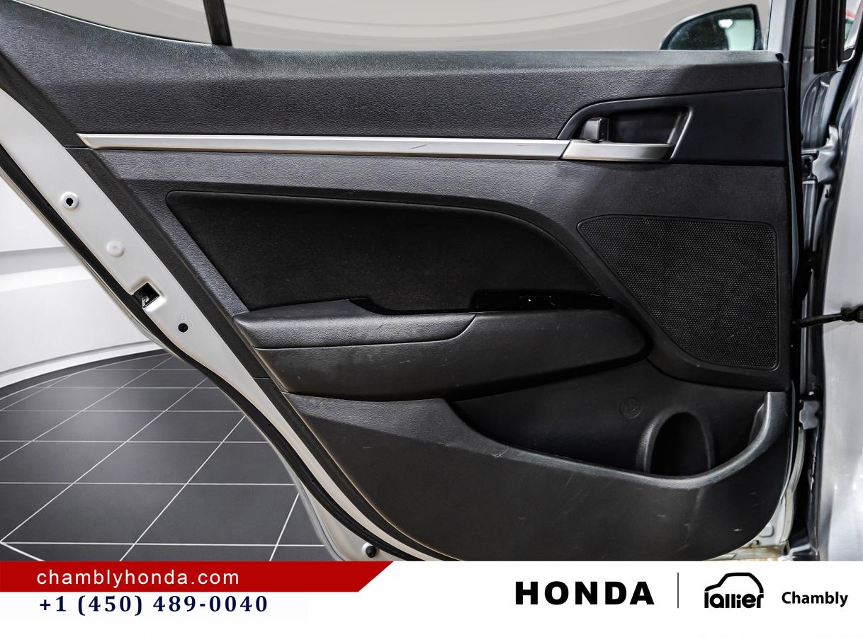 2020 Hyundai Elantra - Image 11