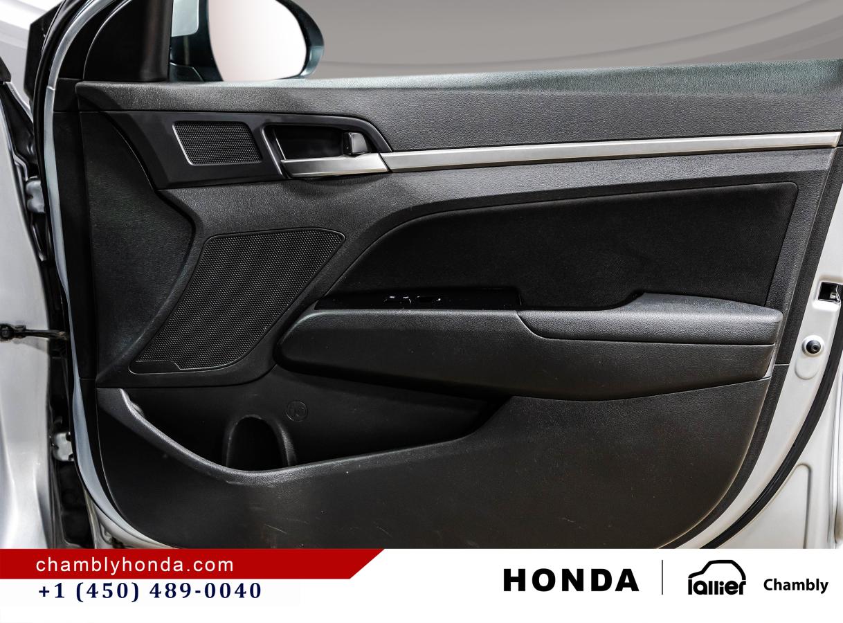2020 Hyundai Elantra - Image 15