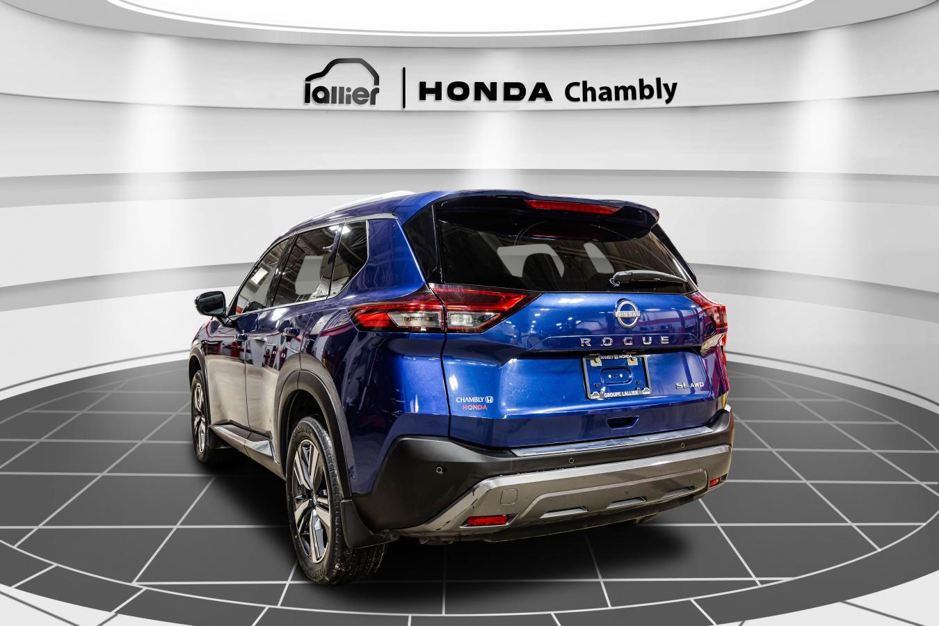 2022 Nissan Rogue - Image 5