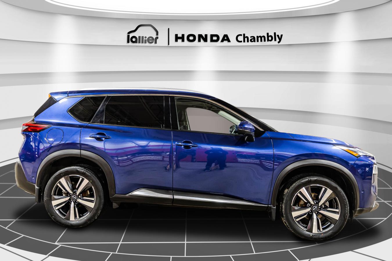 2022 Nissan Rogue - Image 8