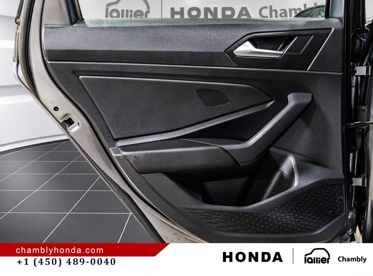 2023 Volkswagen Jetta - Image 13
