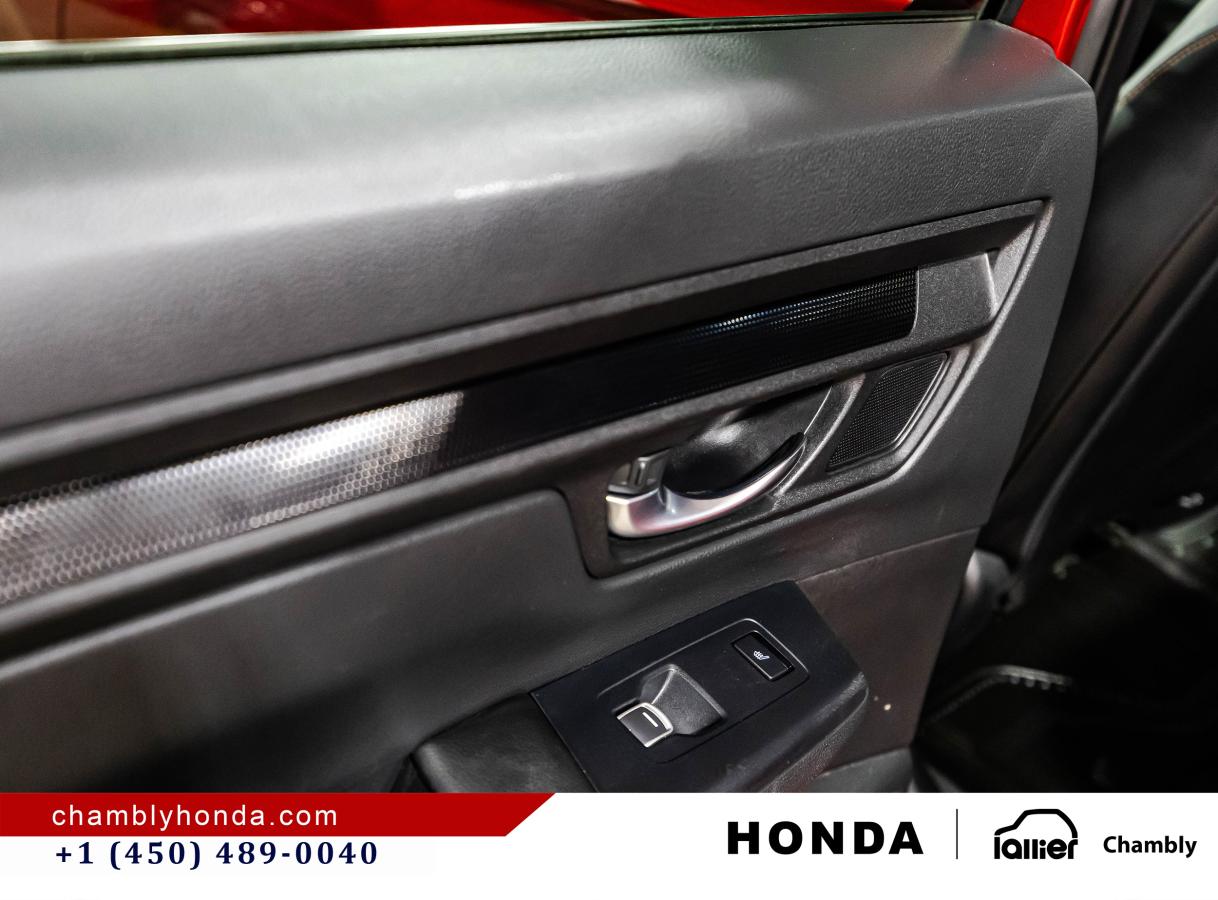 2025 Honda CR-V - Image 12