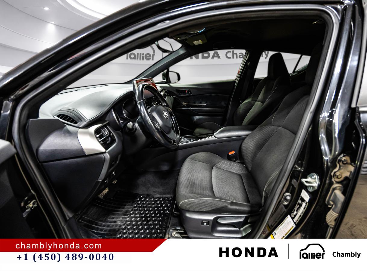 2019 Toyota C-HR - Image 18