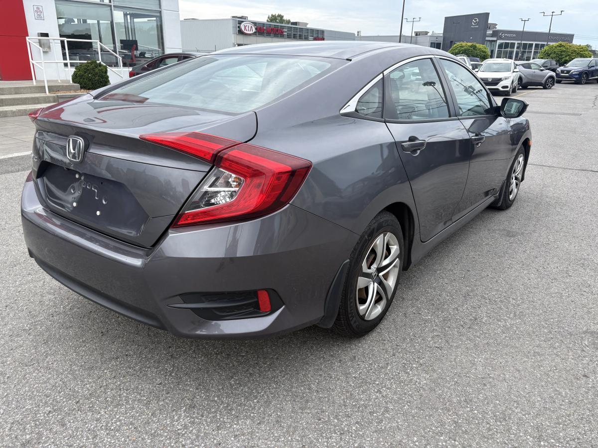 2018 Honda Civic - Image 5