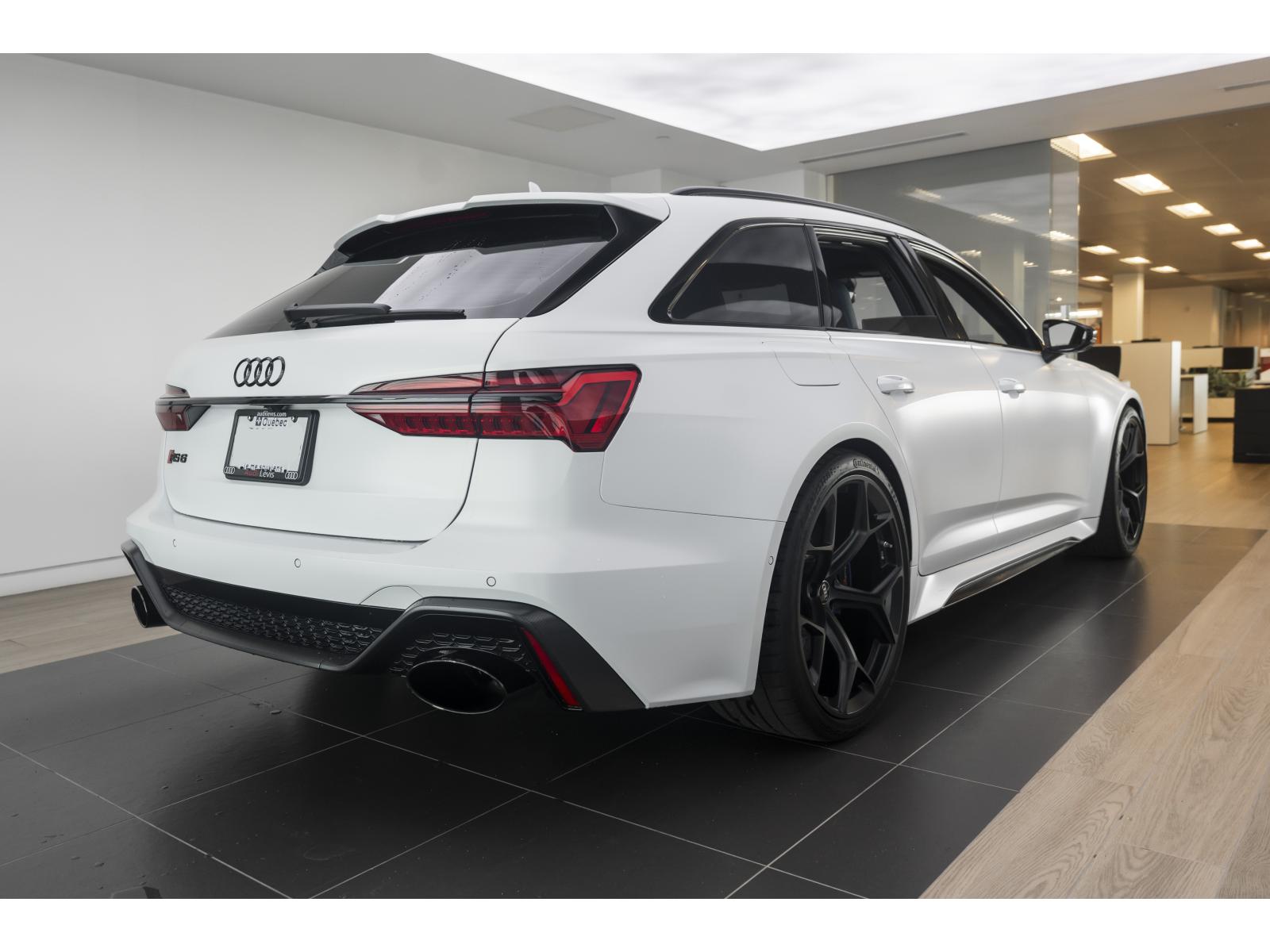 2025 Audi RS 6 Avant - Image 13