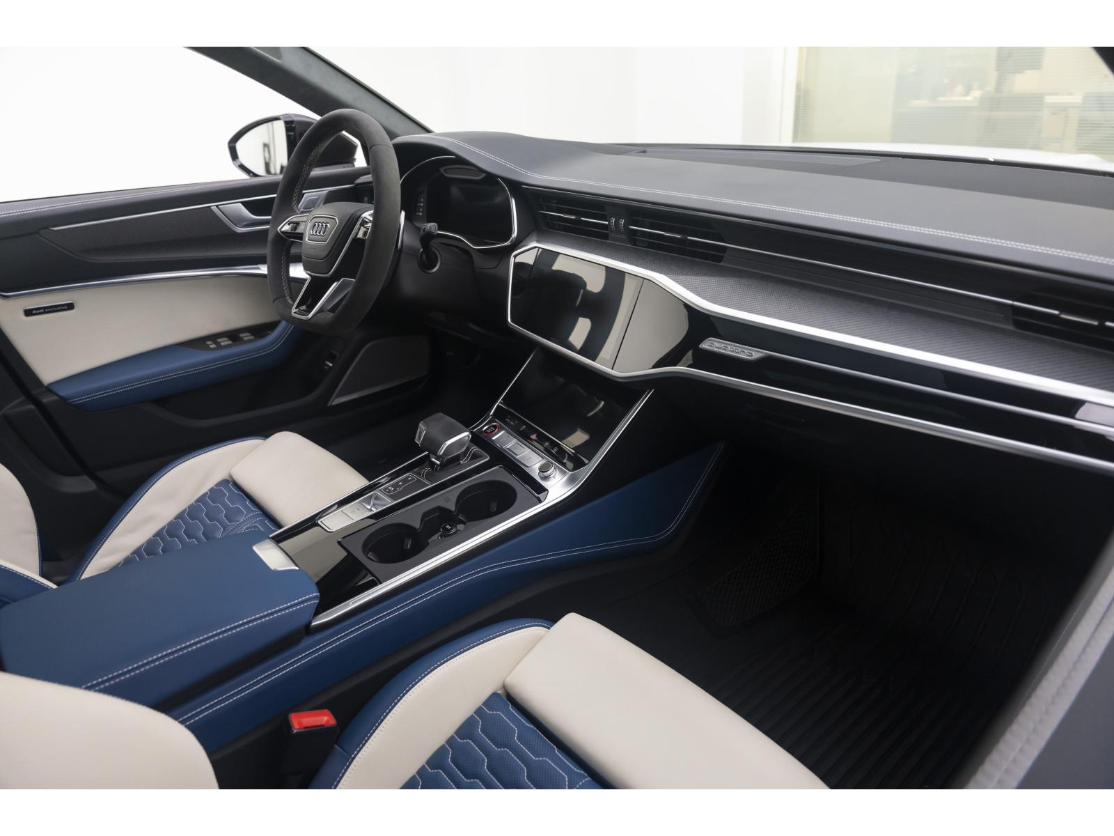 2025 Audi RS 6 Avant - Image 17