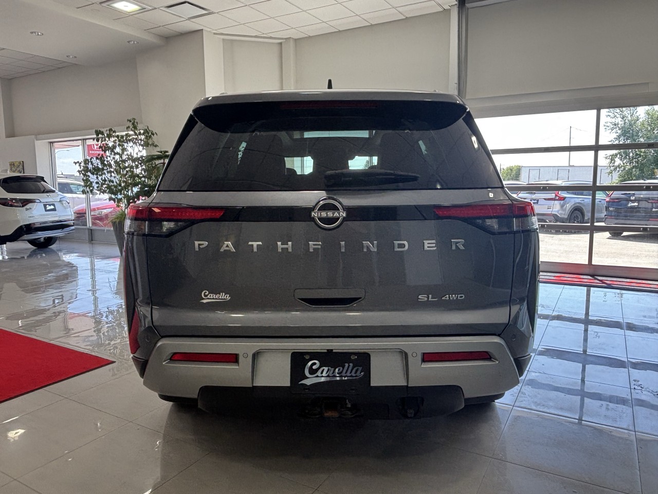 2022 Nissan Pathfinder - Image 6