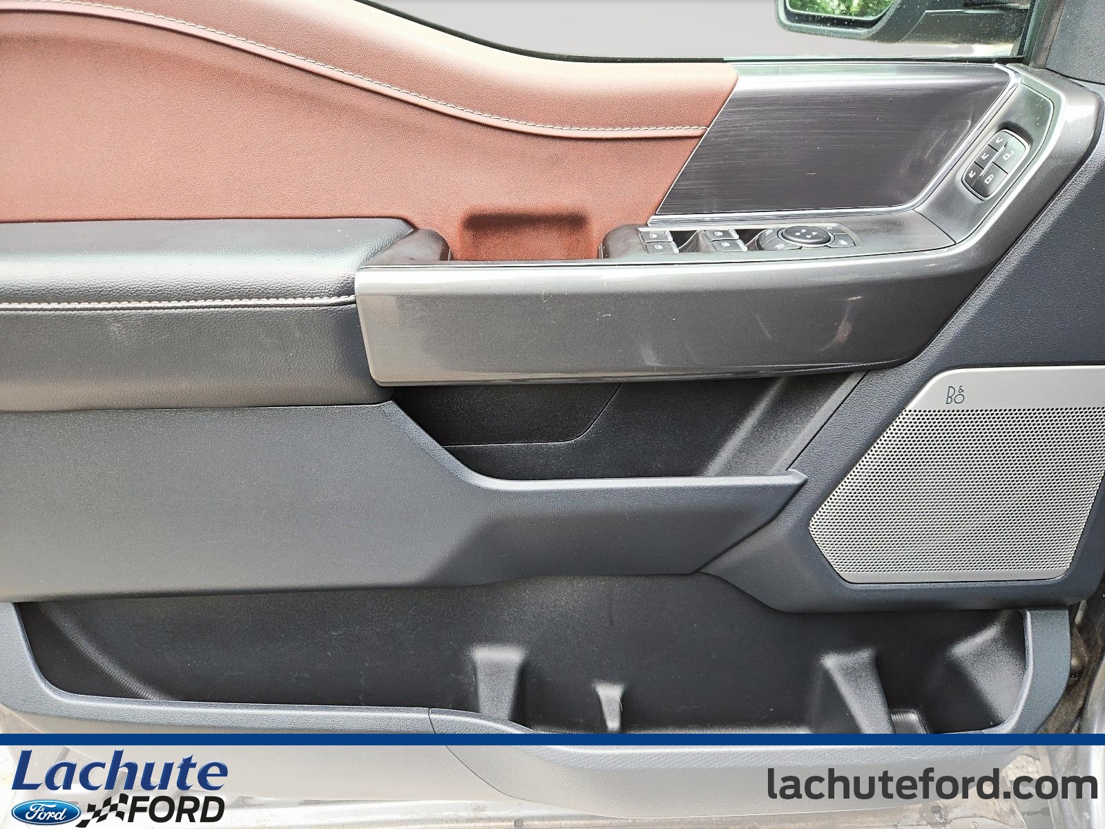 2023 Ford F-150 - Image 12
