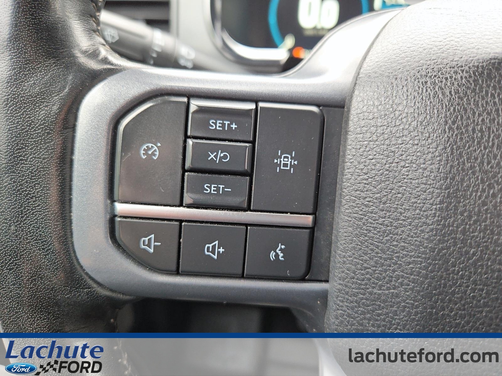 2023 Ford F-150 - Image 24