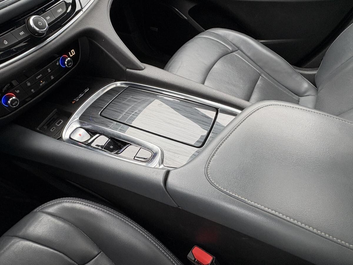 2023 Buick Enclave - Image 18
