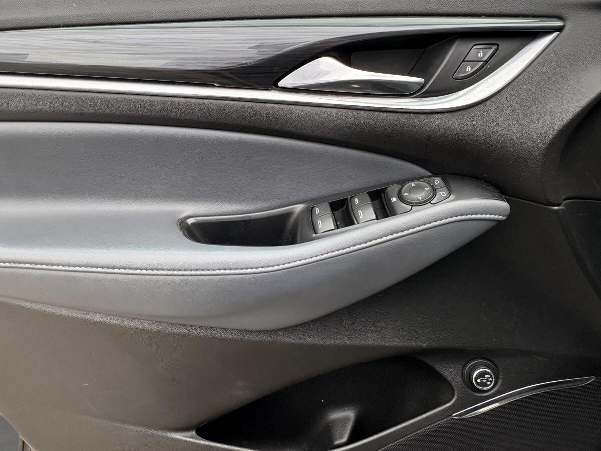 2023 Buick Enclave - Image 21