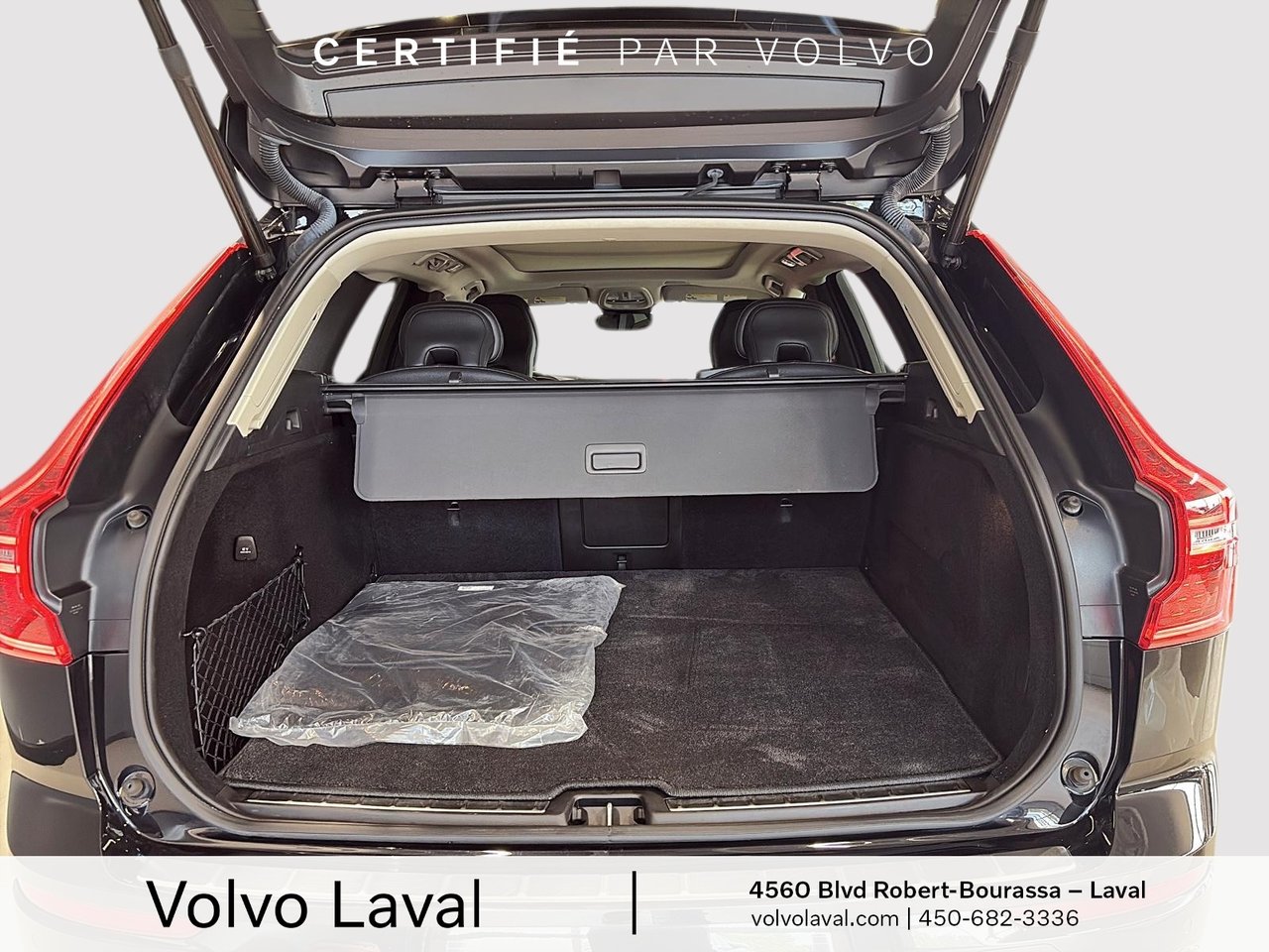2022 Volvo XC60 Recharge - Image 5