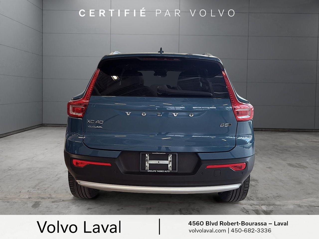 2023 Volvo XC40 - Image 3