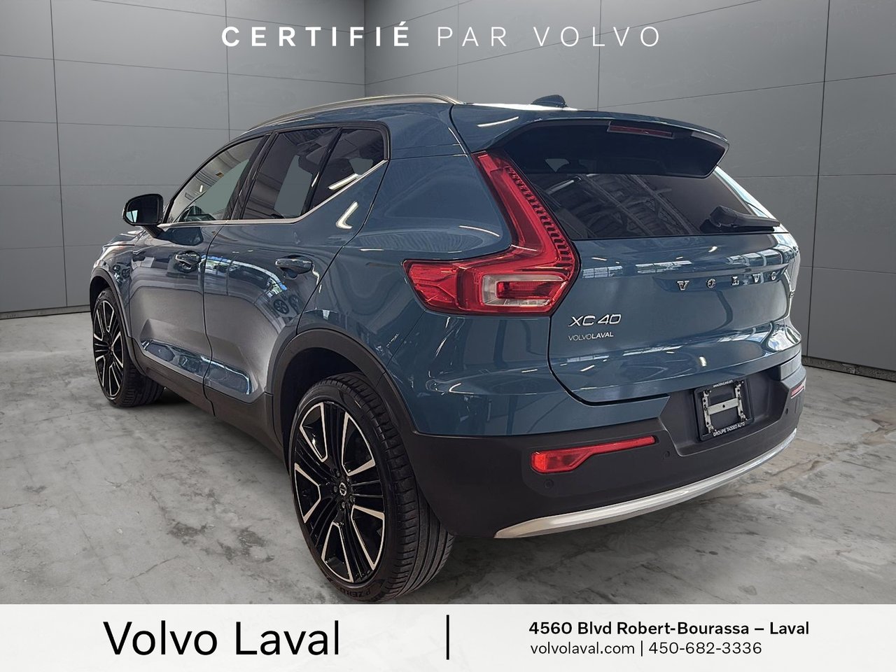 2023 Volvo XC40 - Image 4