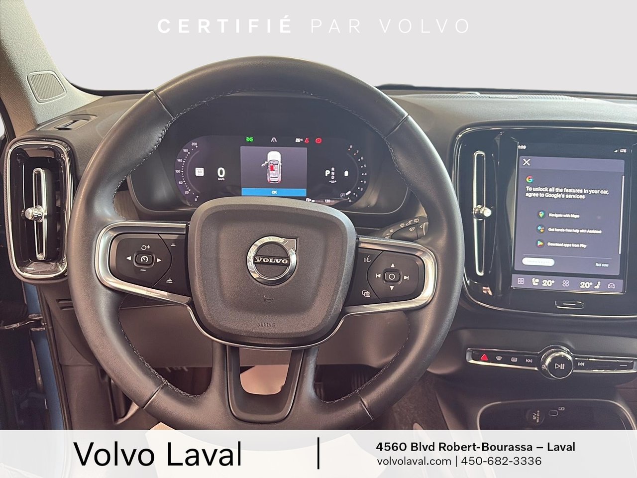 2023 Volvo XC40 - Image 12