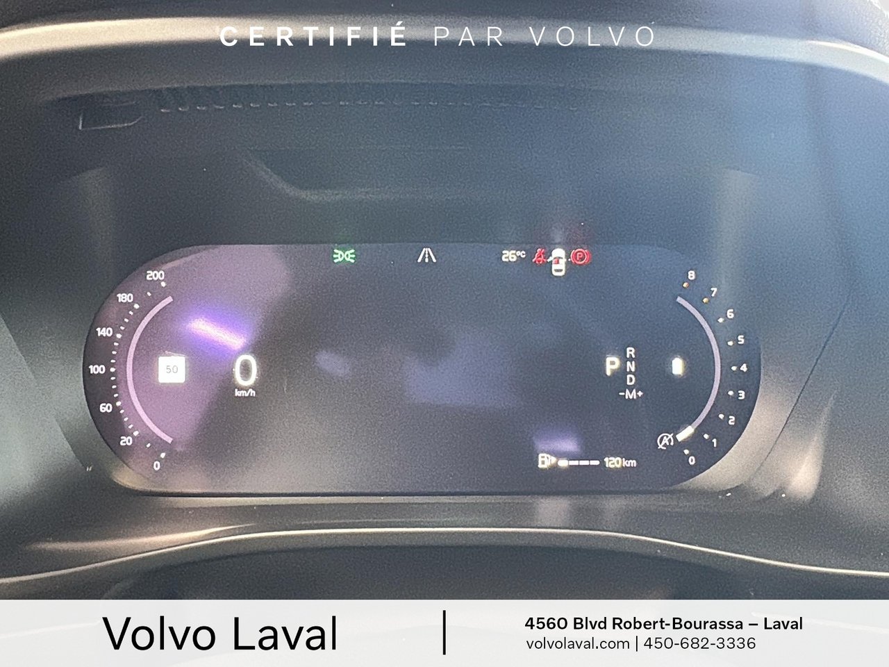 2023 Volvo XC40 - Image 14