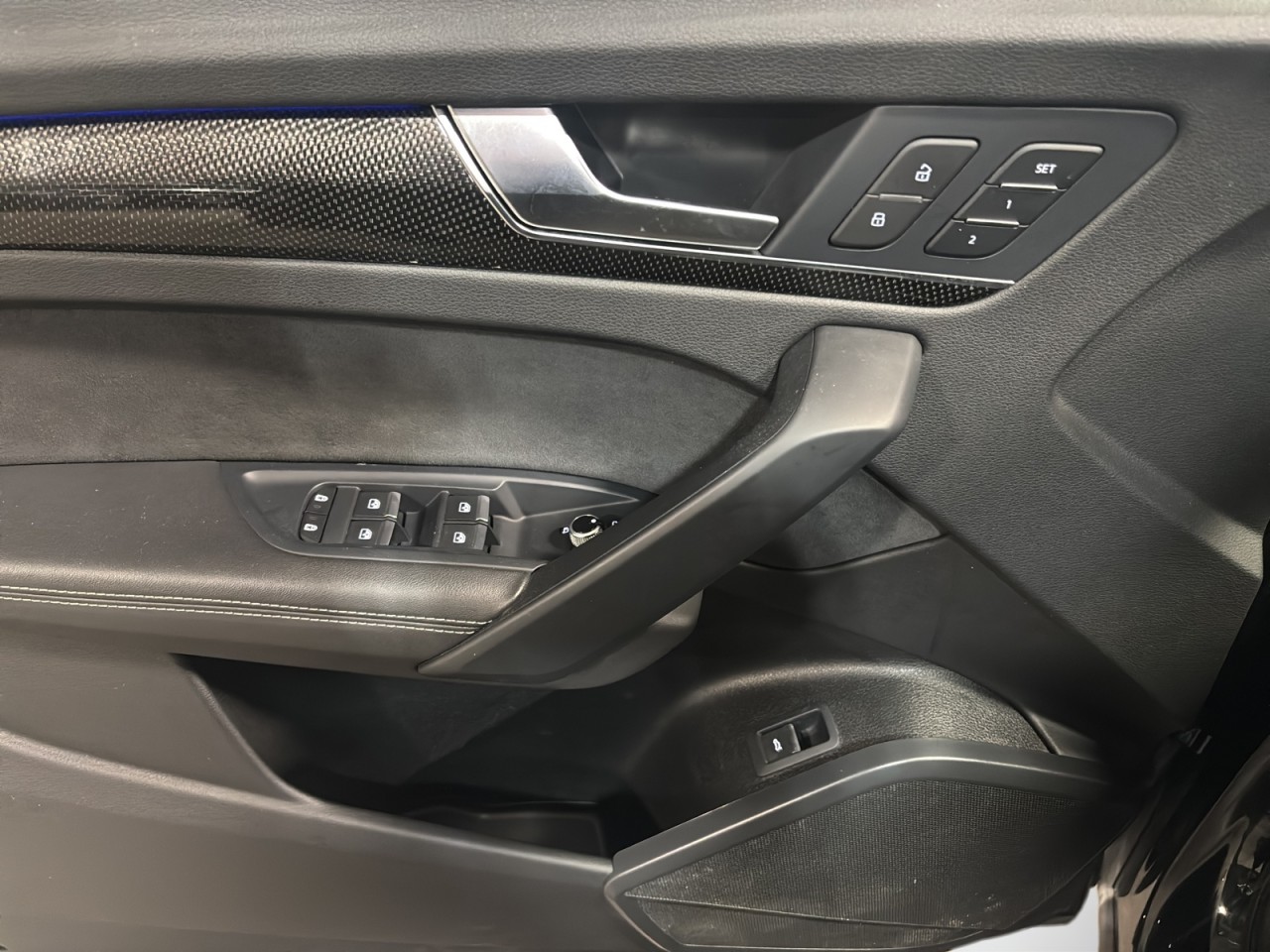 2024 Audi SQ5 - Image 9
