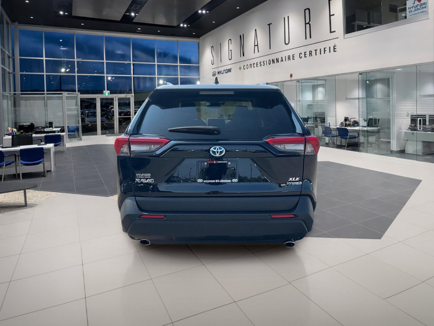 2023 Toyota RAV4 - Image 6