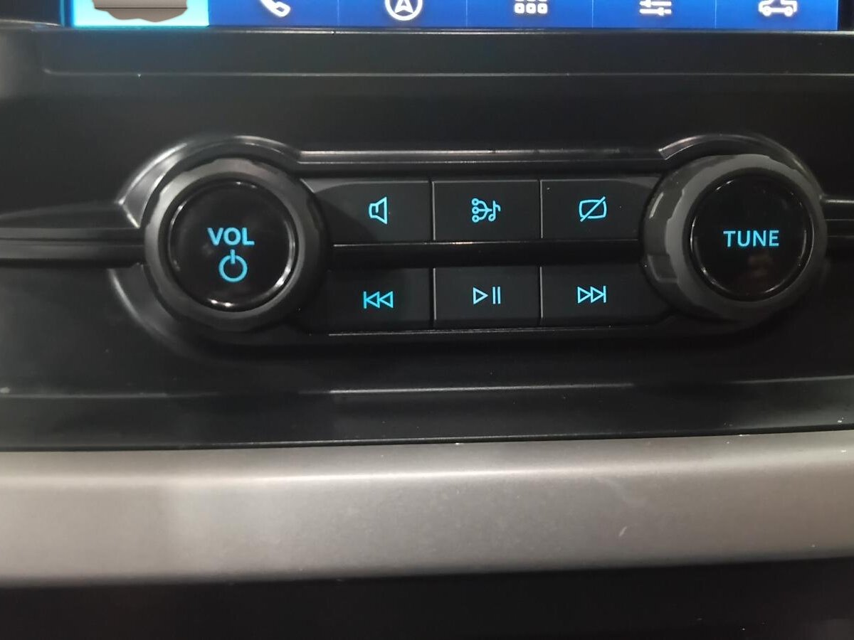 2023 Ford F-150 - Image 11