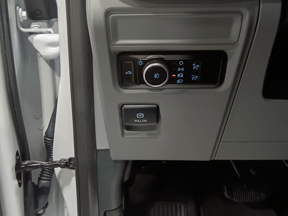2023 Ford F-150 - Image 14
