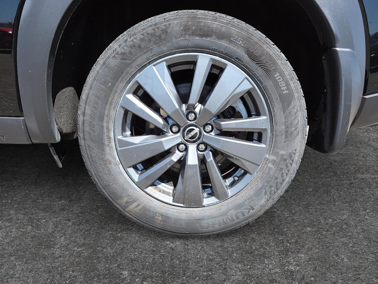 2024 Nissan Pathfinder - Image 8