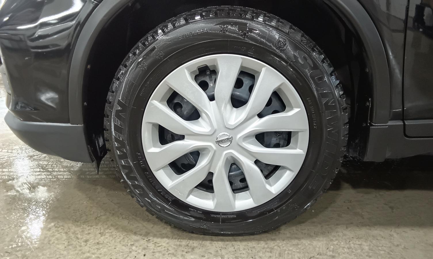 2017 Nissan Rogue - Image 6