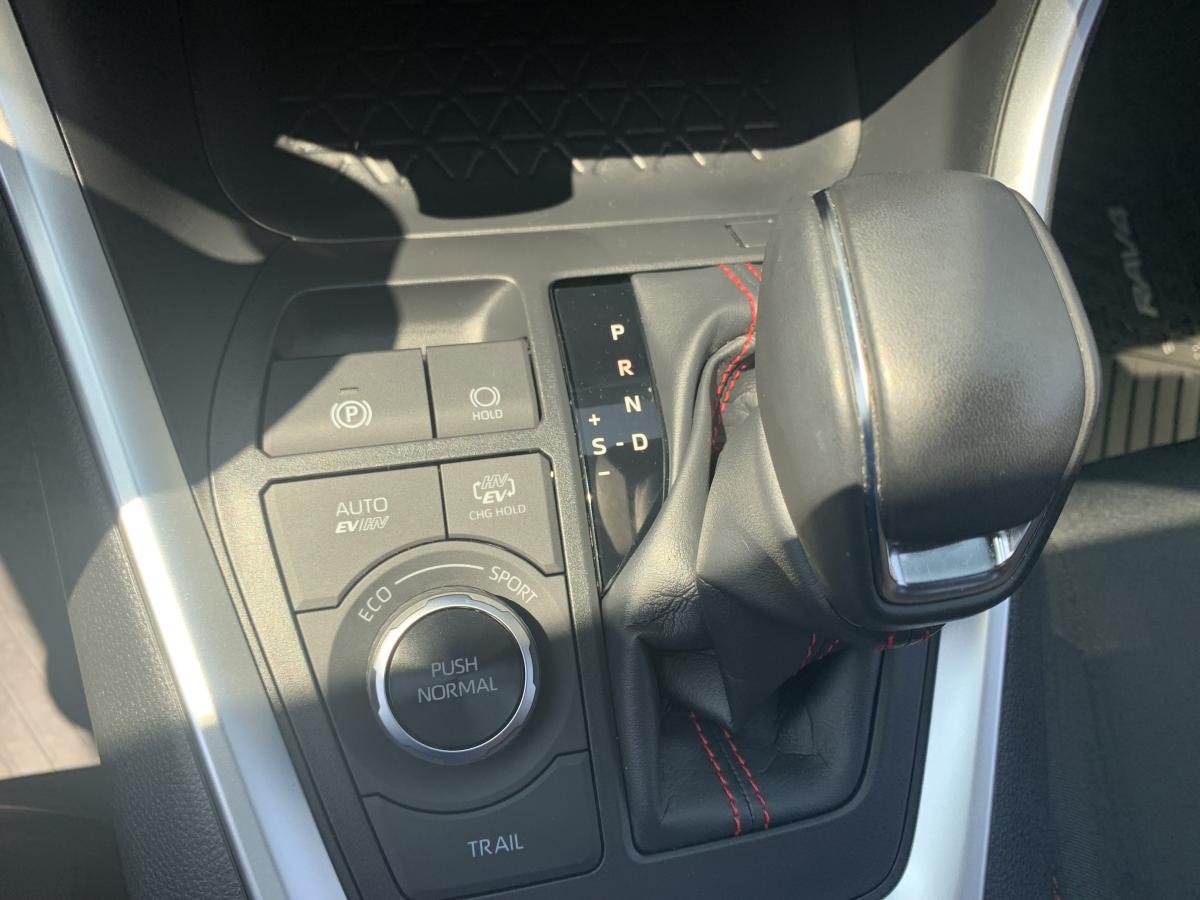 2024 Toyota RAV4 Prime - Image 20