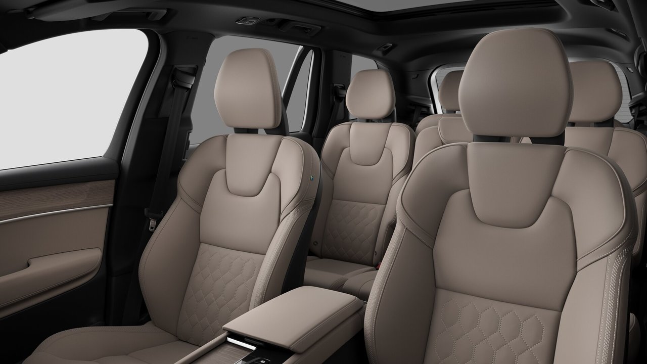 2026 Volvo XC90 Plug-in hybrid - Image 12