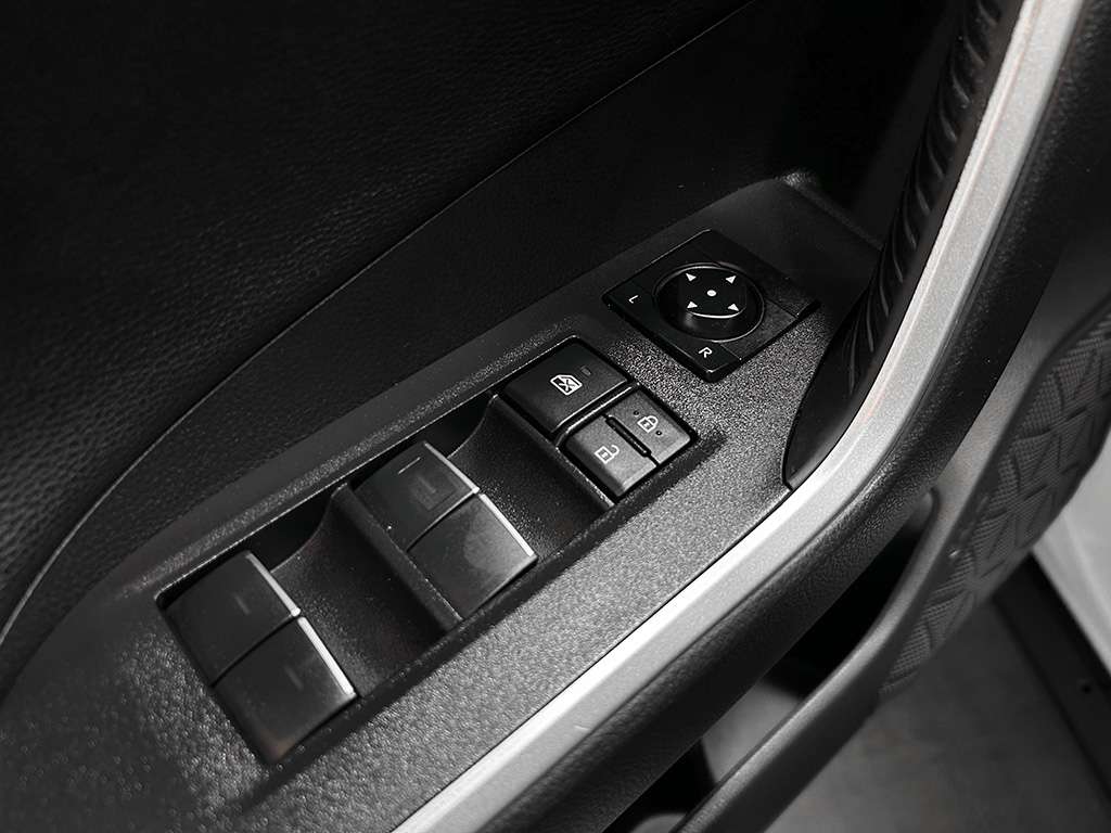 2022 Toyota Rav4 Prime - Image 9