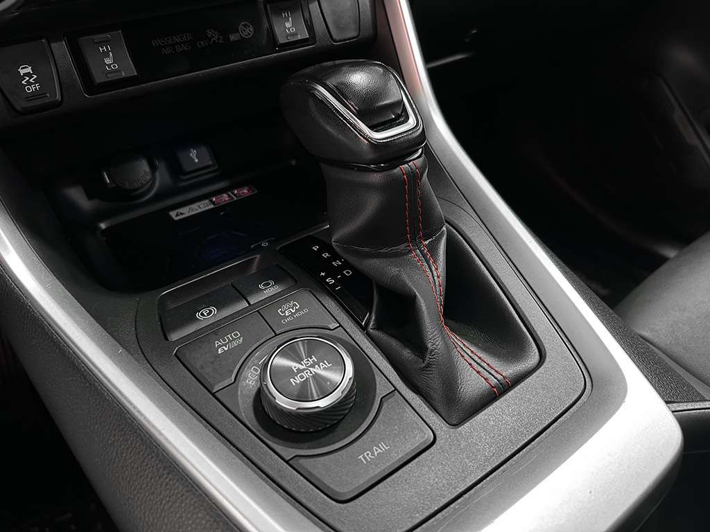 2022 Toyota Rav4 Prime - Image 13
