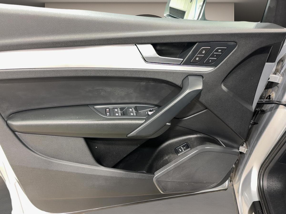 2022 Audi Q5 - Image 10