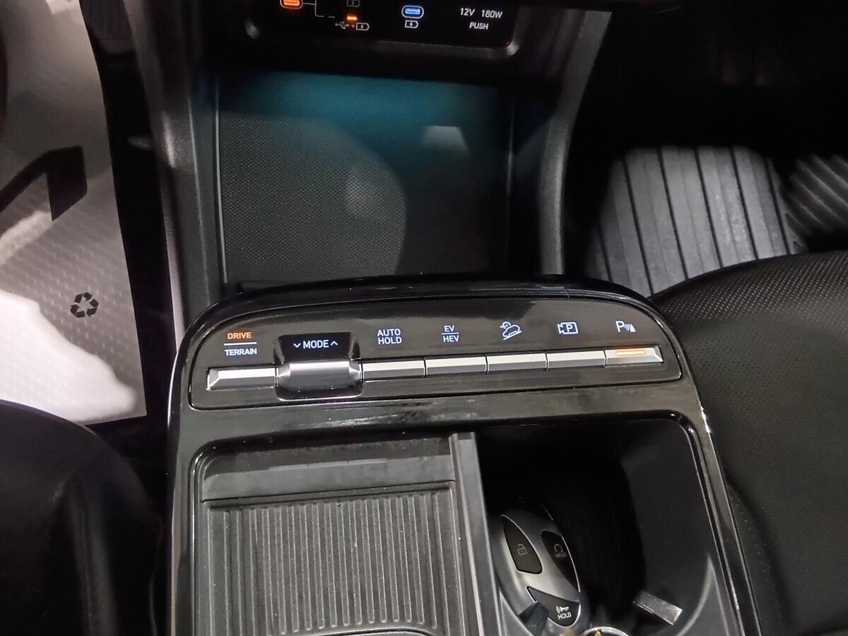 2025 Hyundai Tucson - Image 20