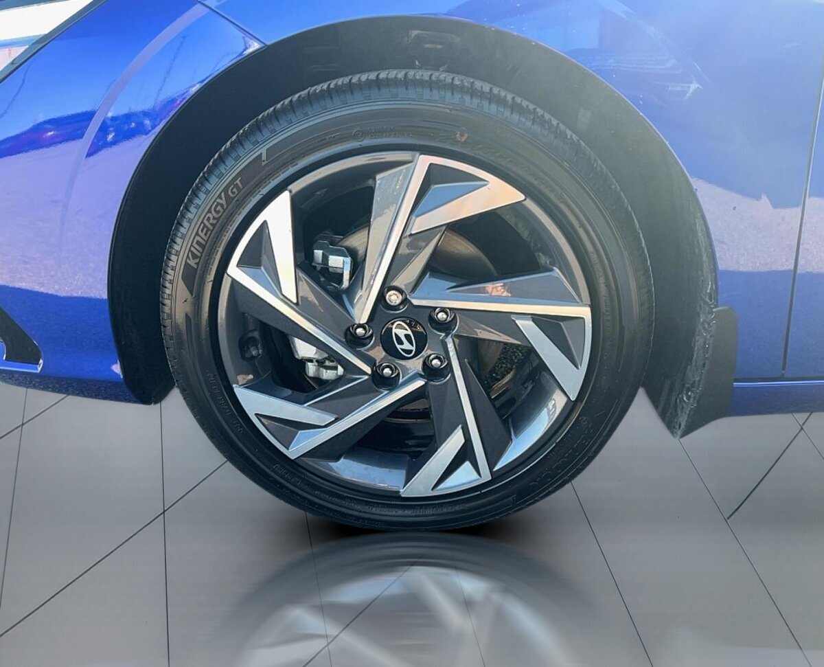 2026 Hyundai Elantra - Image 9