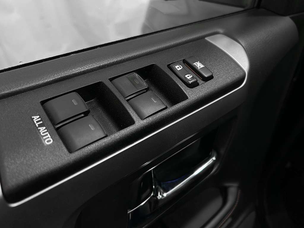 2022 Toyota 4Runner - Image 9