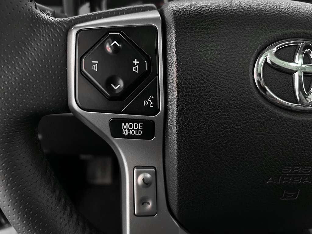 2022 Toyota 4Runner - Image 10