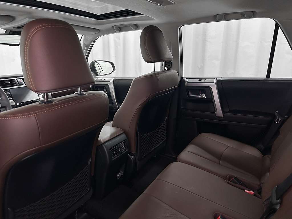 2022 Toyota 4Runner - Image 16