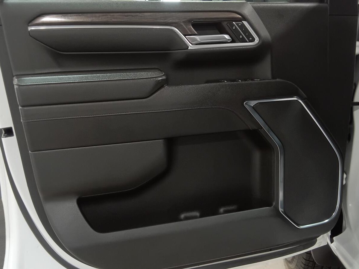 2024 Chevrolet Silverado 2500 HD - Image 23