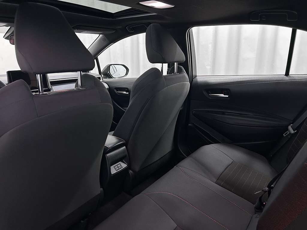 2025 Toyota Corolla - Image 16