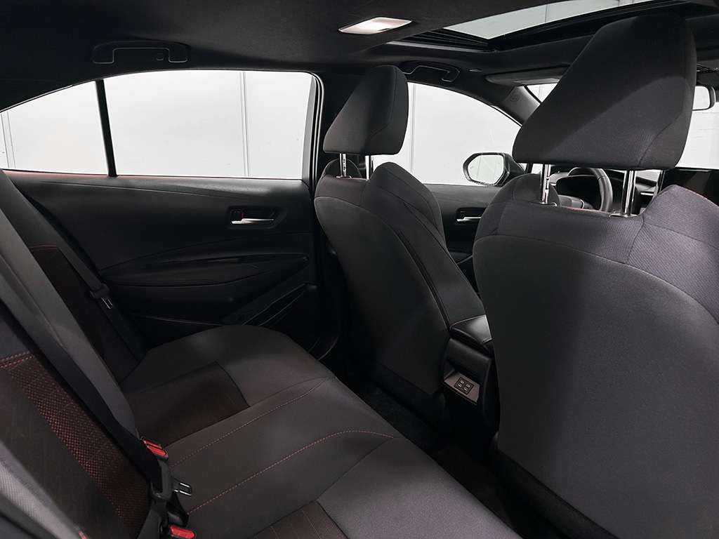 2025 Toyota Corolla - Image 18