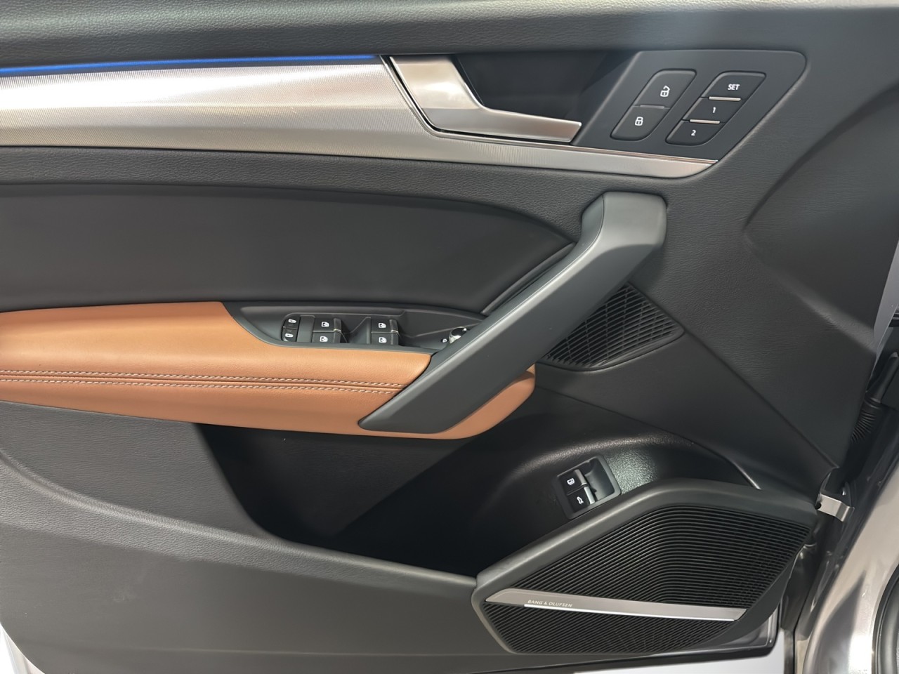 2024 Audi Q5 PHEV - Image 9