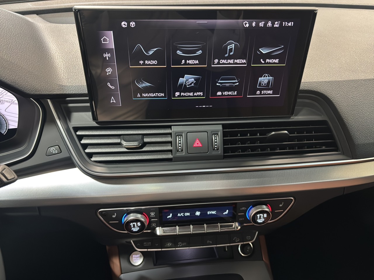 2024 Audi Q5 PHEV - Image 14