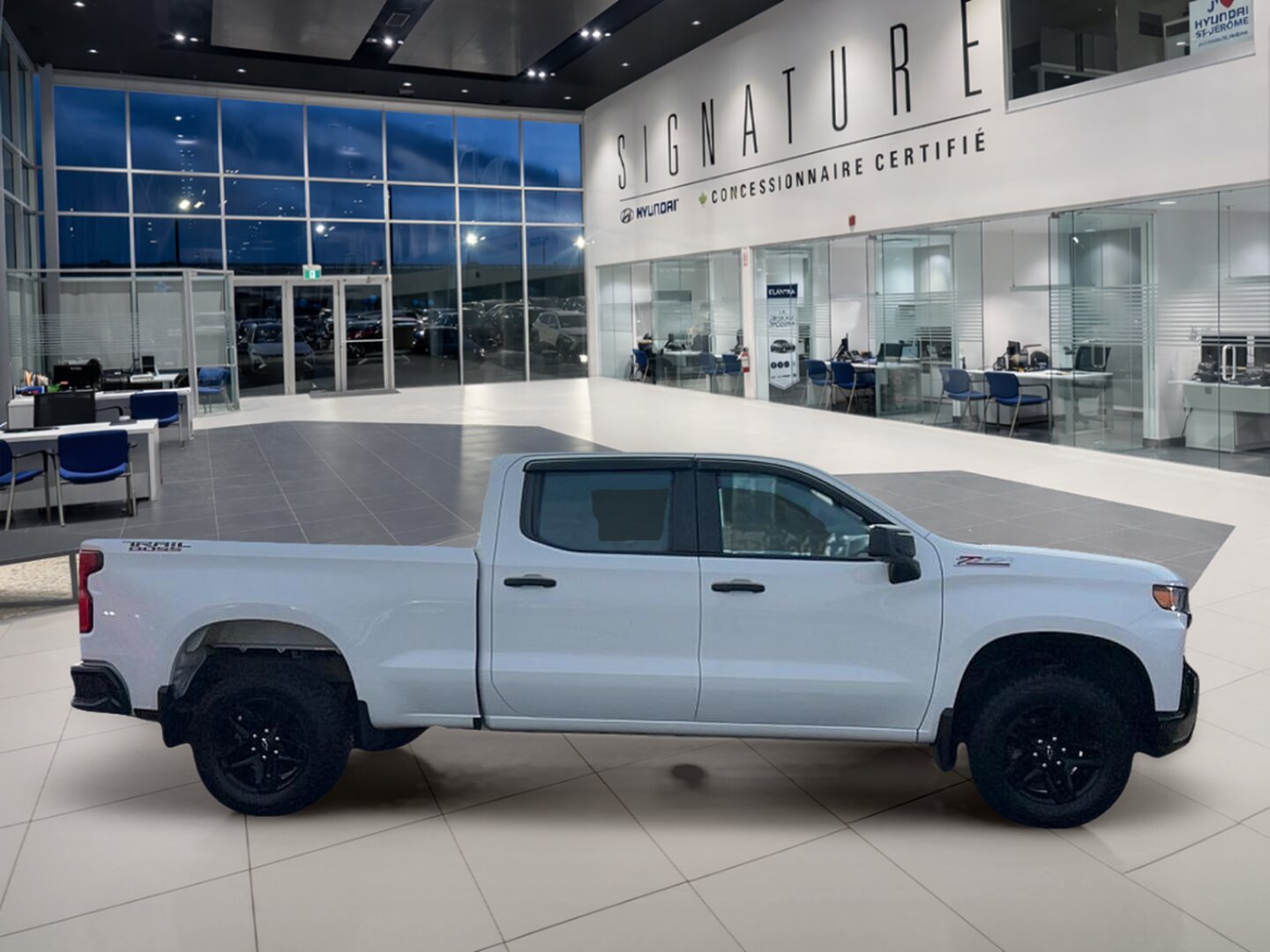 2022 Chevrolet Silverado 1500 - Image 4