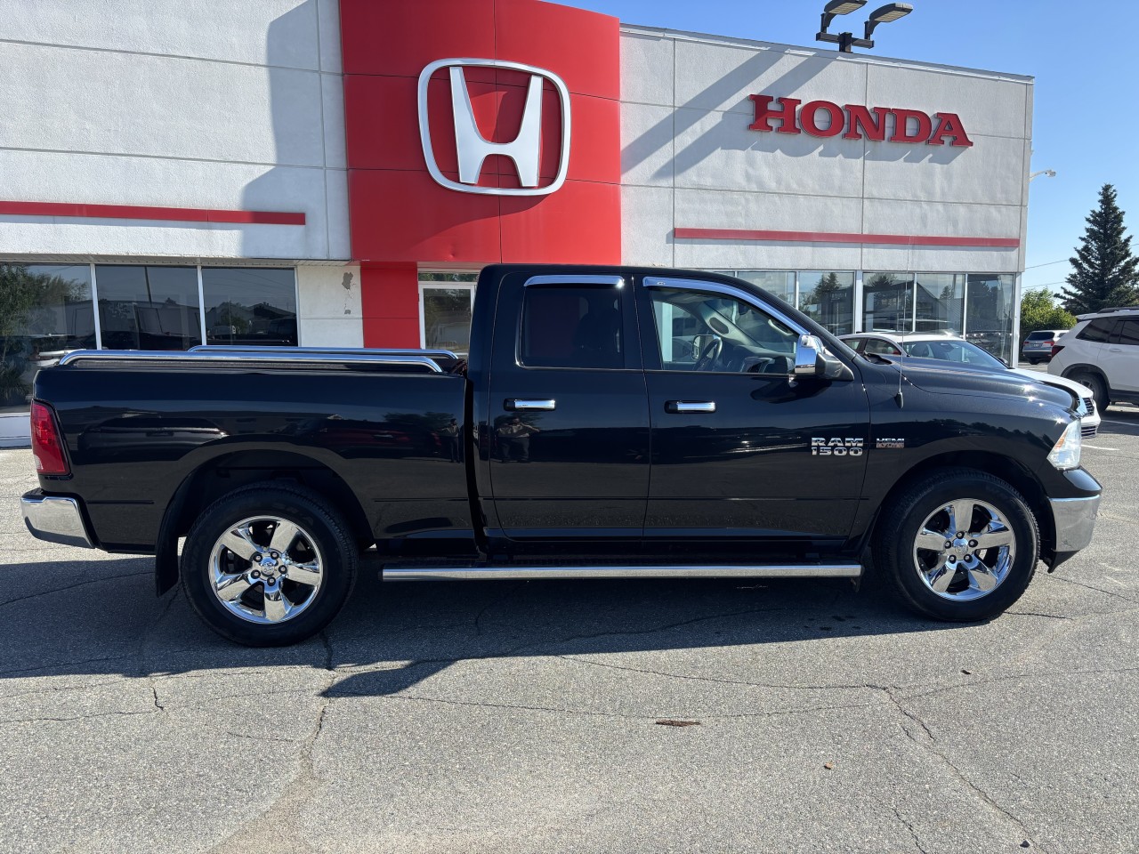 2016 Ram 1500 - Image 4