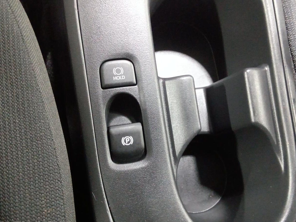 2024 Toyota Corolla - Image 19