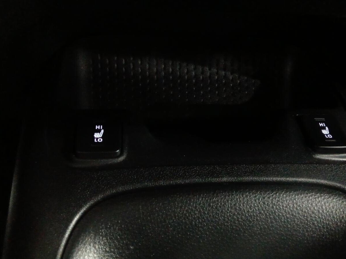 2024 Toyota Corolla - Image 20