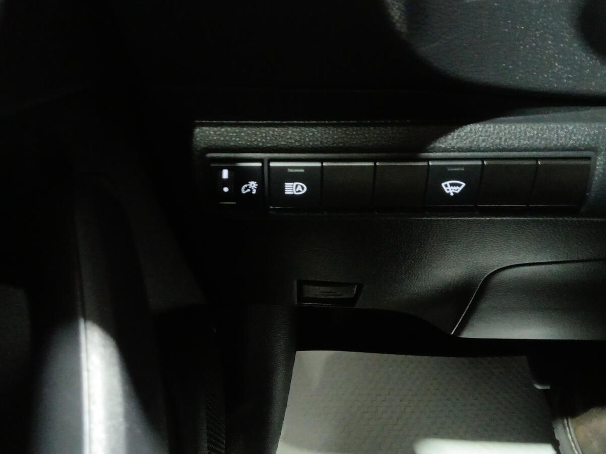 2024 Toyota Corolla - Image 23