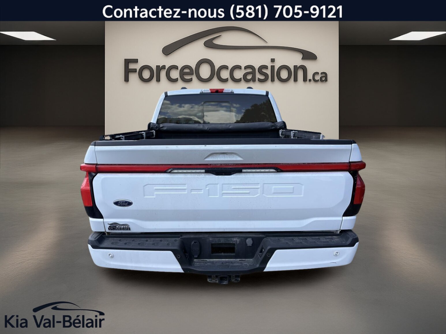 2023 Ford F-150 Lightning - Image 9