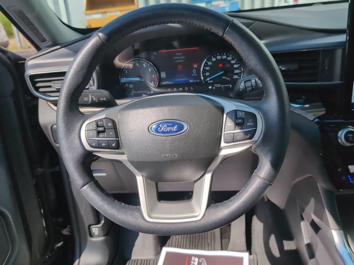2023 Ford Explorer - Image 16