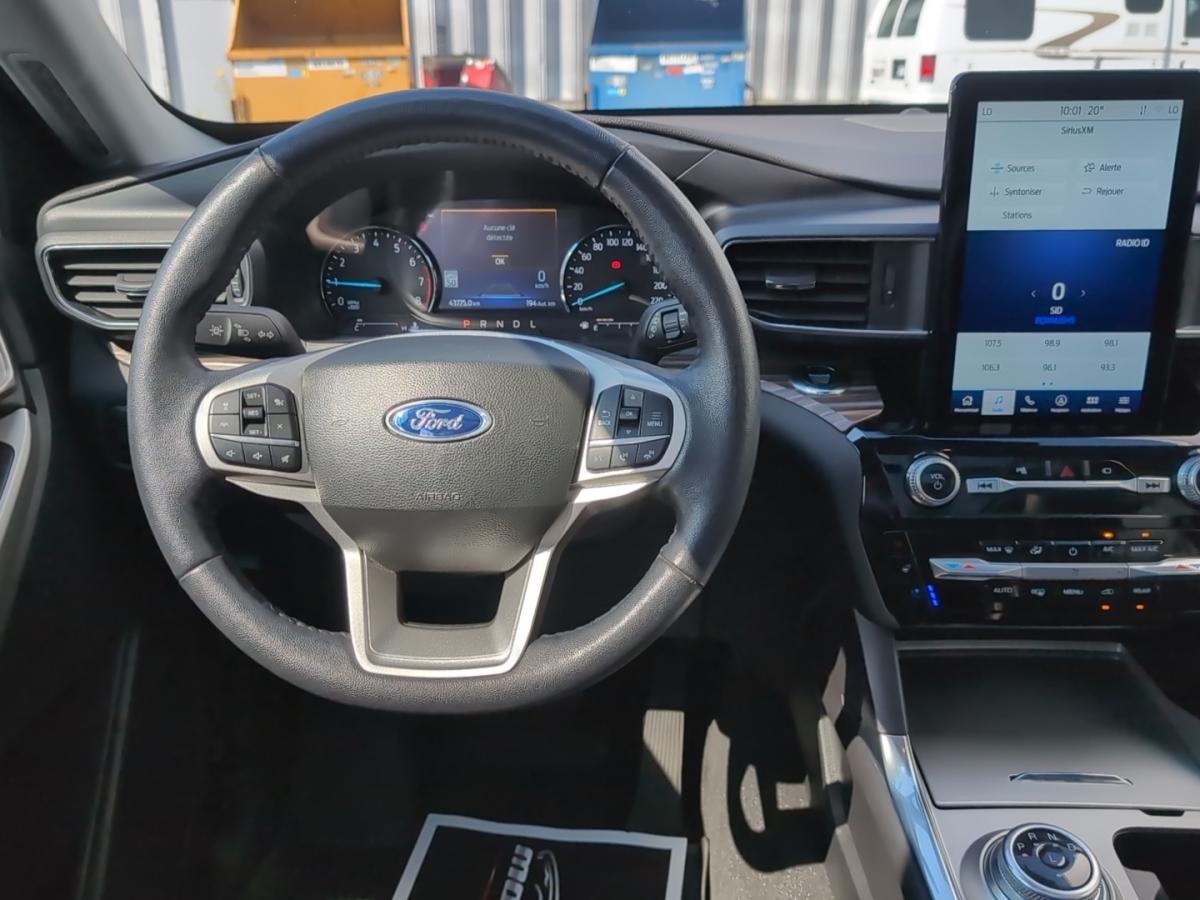 2023 Ford Explorer - Image 25